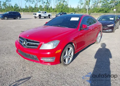 2014 Mercedes-Benz C 250 from USA, damaged, VIN WDDGJ4HB4EG270202